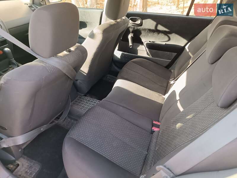Универсал Renault Megane 2004 в Павлограде фото 7 Универсал Renault Megane 2004 в Павлограде