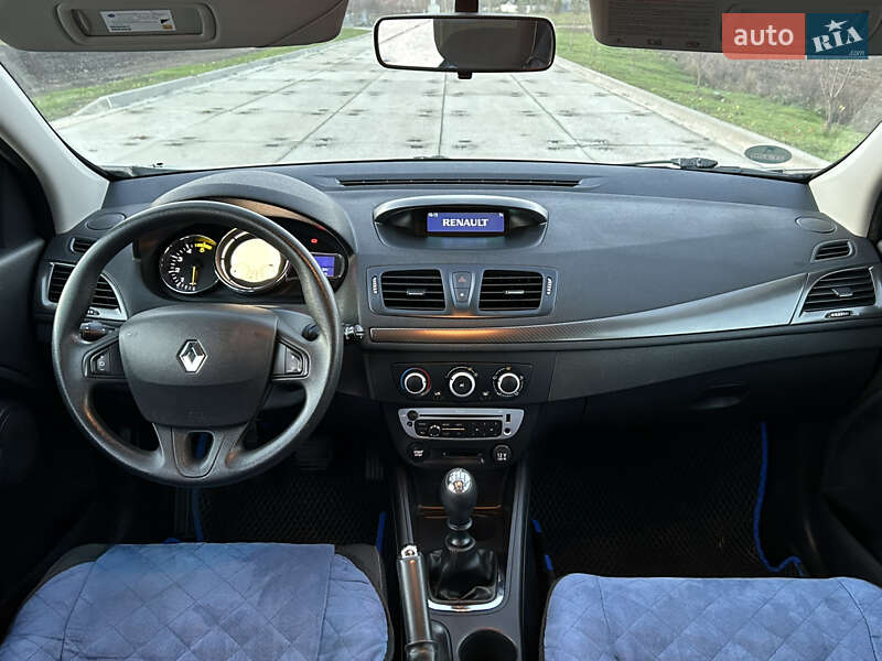 Універсал Renault Megane 2013 в Миргороді фото 17 Універсал Renault Megane 2013 в Миргороді