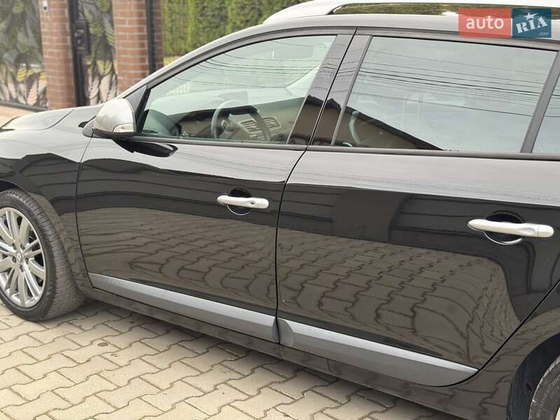 Универсал Renault Megane 2010 в Калуше фото 14 Универсал Renault Megane 2010 в Калуше