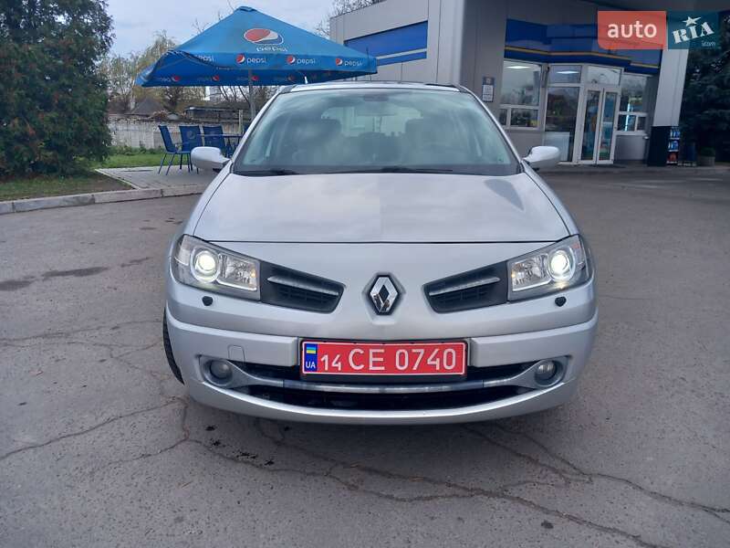Хэтчбек Renault Megane 2008 в Городке фото 5 Хэтчбек Renault Megane 2008 в Городке