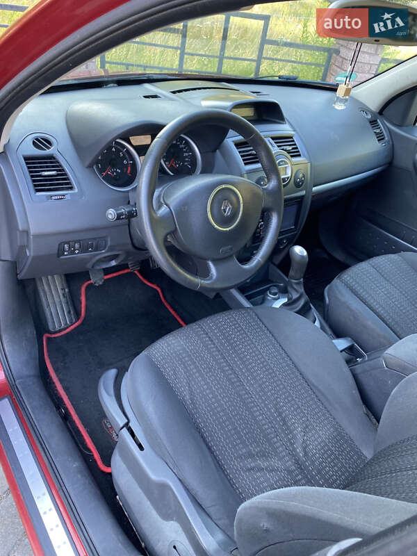 Универсал Renault Megane 2006 в Вараше фото 34 Универсал Renault Megane 2006 в Вараше