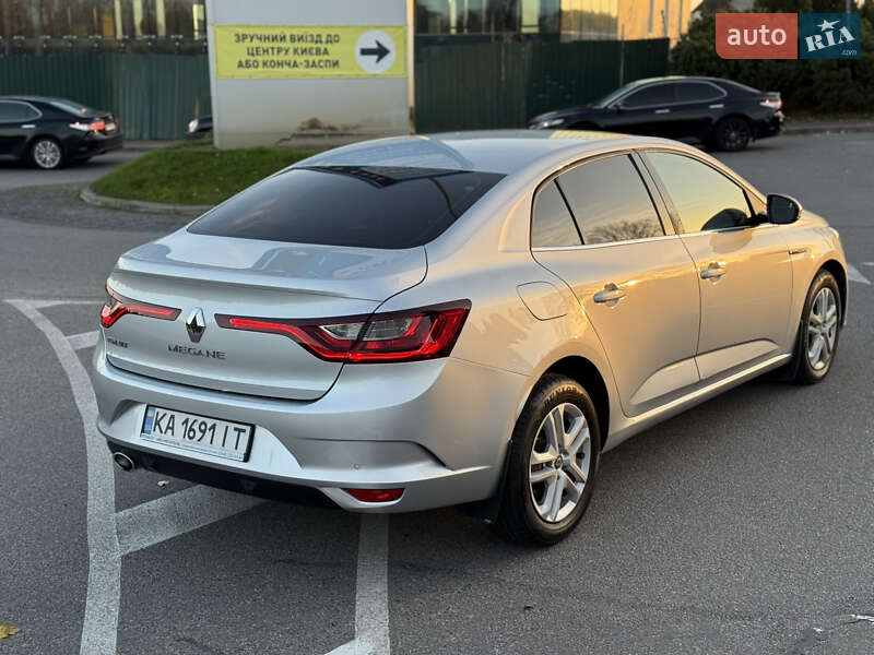 Седан Renault Megane 2018 в Киеве