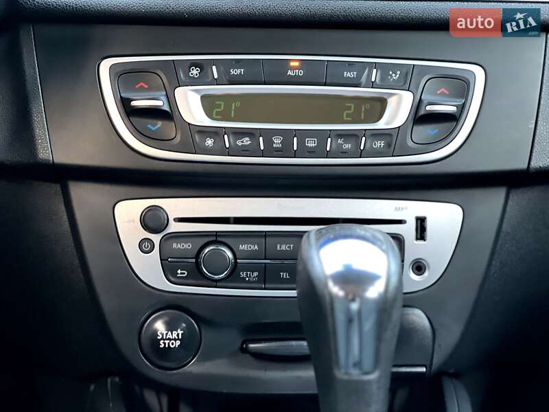 Универсал Renault Megane 2013 в Ровно фото 19 Универсал Renault Megane 2013 в Ровно