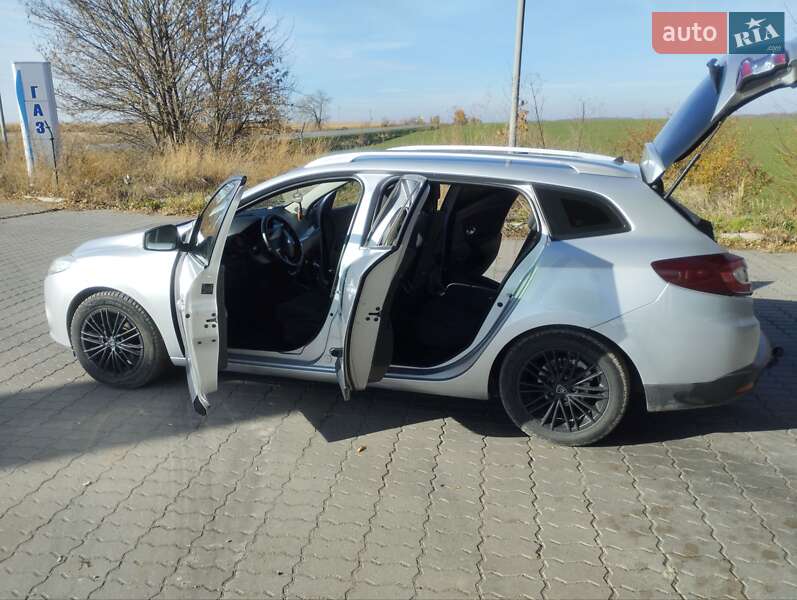 Універсал Renault Megane 2010 в Волочиську