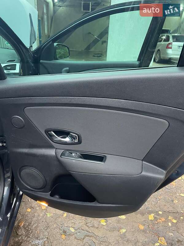 Универсал Renault Megane 2012 в Сумах фото 20 Универсал Renault Megane 2012 в Сумах