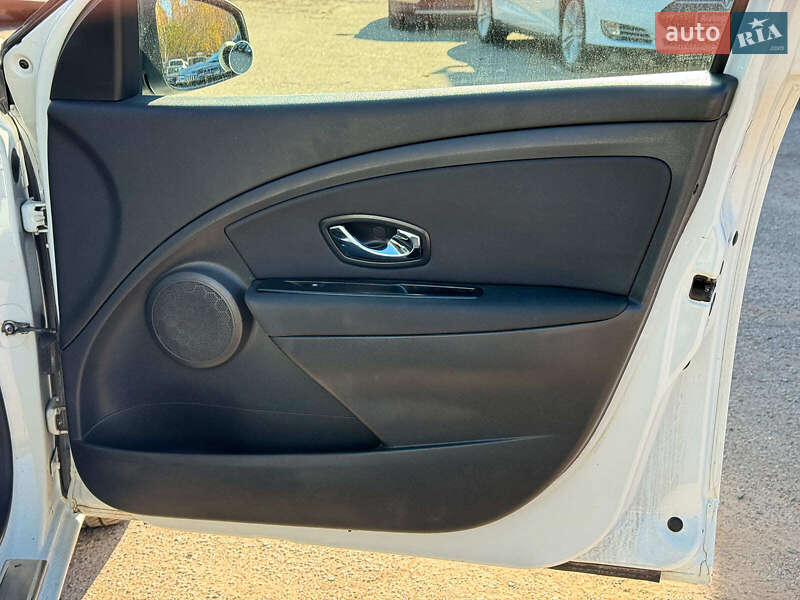 Хэтчбек Renault Megane 2014 в Виннице фото 23 Хэтчбек Renault Megane 2014 в Виннице