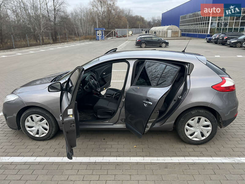 Хетчбек Renault Megane 2012 в Сумах