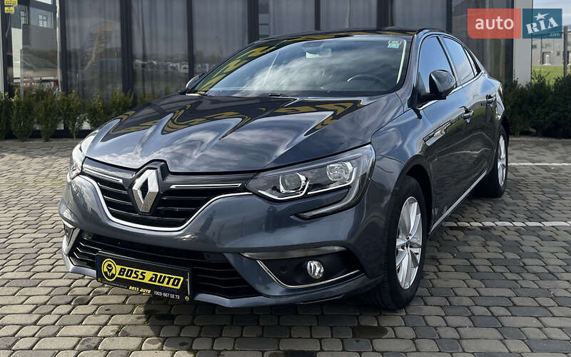 Седан Renault Megane 2017 в Мукачево