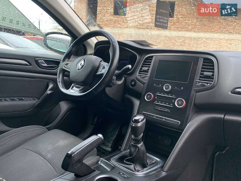 Хэтчбек Renault Megane 2016 в Коломые фото 13 Хэтчбек Renault Megane 2016 в Коломые