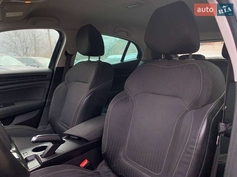 Хэтчбек Renault Megane 2016 в Коломые фото 17 Хэтчбек Renault Megane 2016 в Коломые