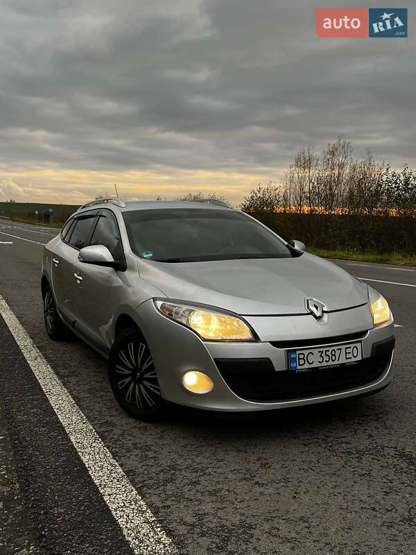 Универсал Renault Megane 2012 в Пустомытах фото Универсал Renault Megane 2012 в Пустомытах