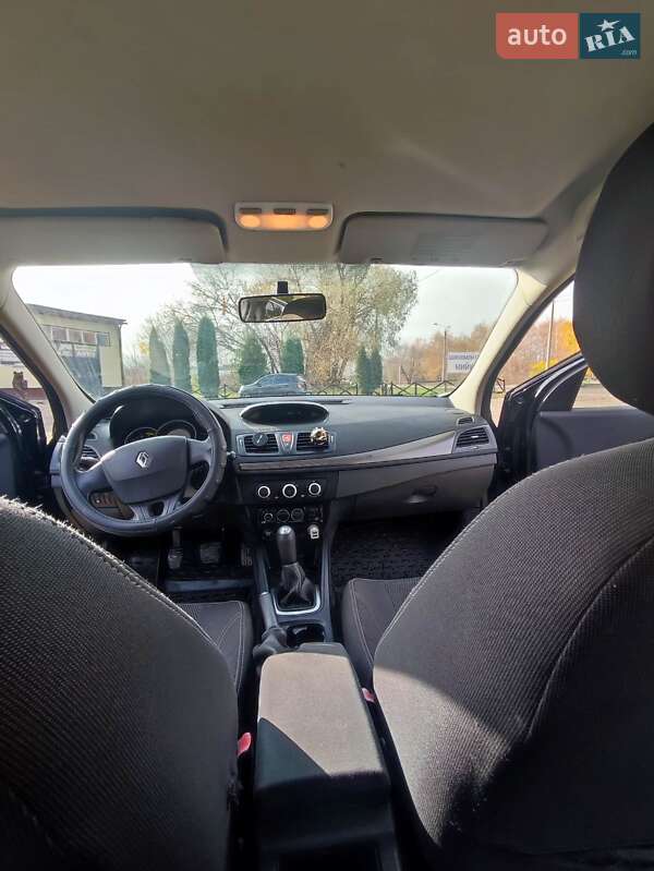 Универсал Renault Megane 2010 в Сумах фото 4 Универсал Renault Megane 2010 в Сумах