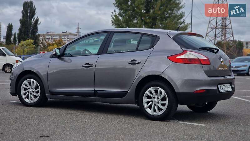 Хэтчбек Renault Megane 2014 в Киеве фото 3 Хэтчбек Renault Megane 2014 в Киеве