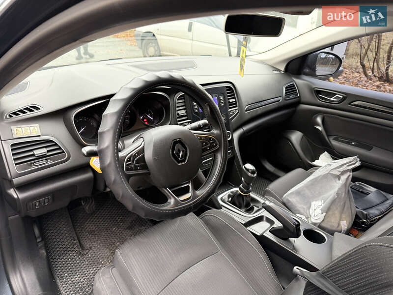 Хэтчбек Renault Megane 2016 в Звягеле фото 8 Хэтчбек Renault Megane 2016 в Звягеле