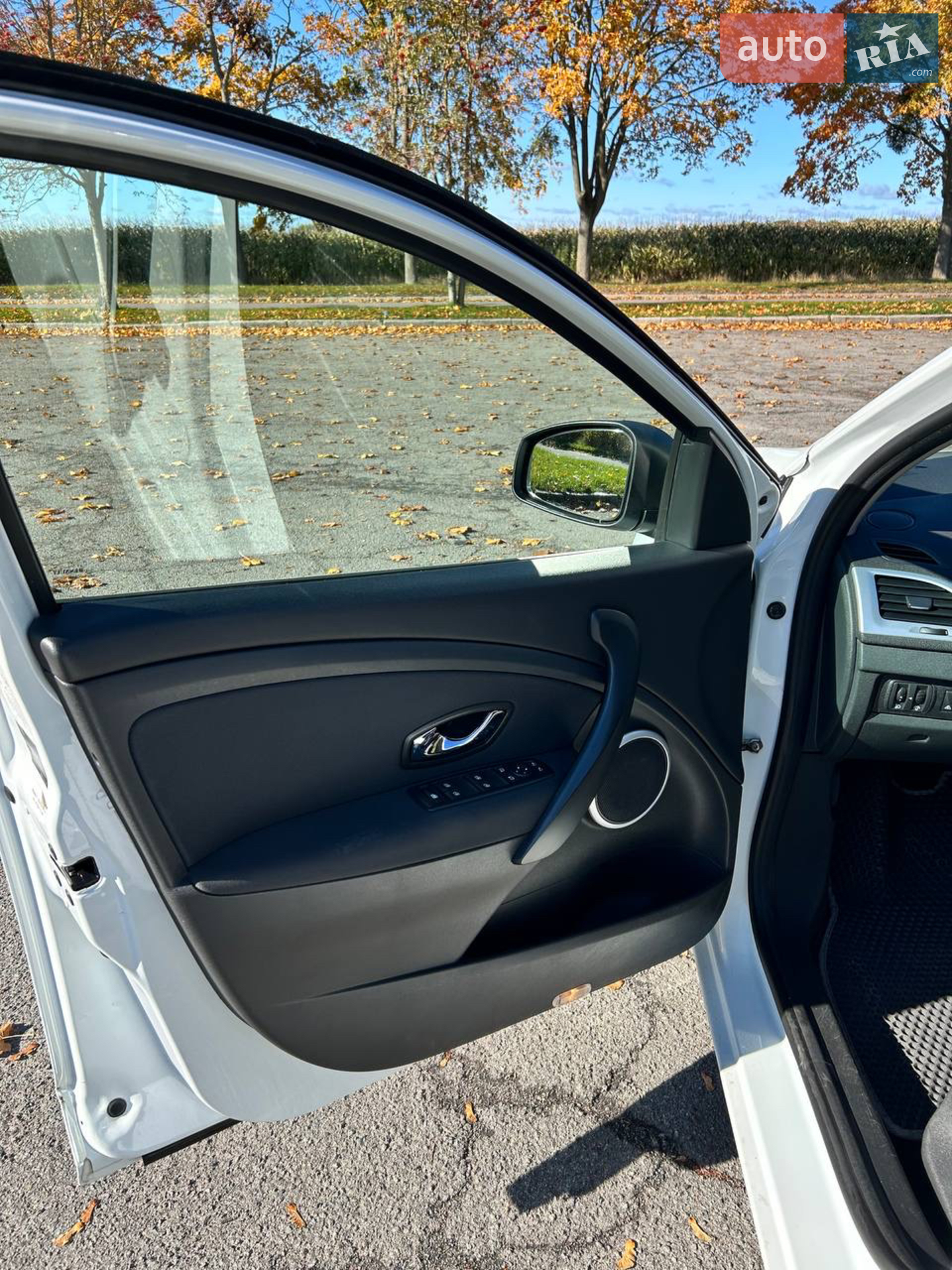 2012 Renault Megane - мініатюра 11