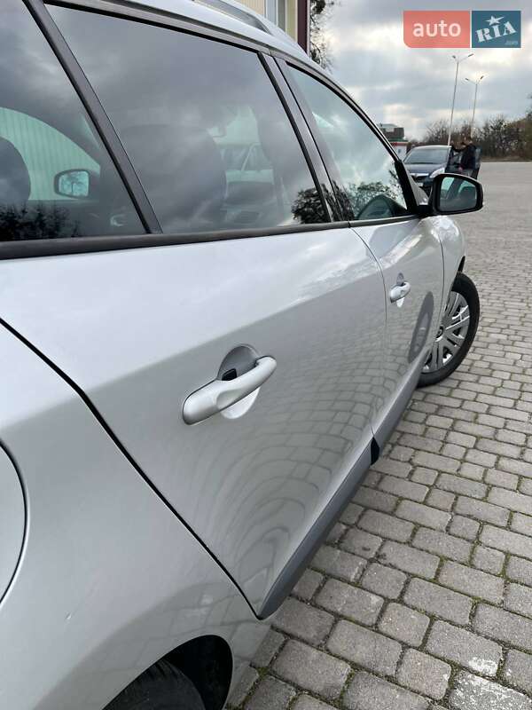 Універсал Renault Megane 2010 в Гадячі