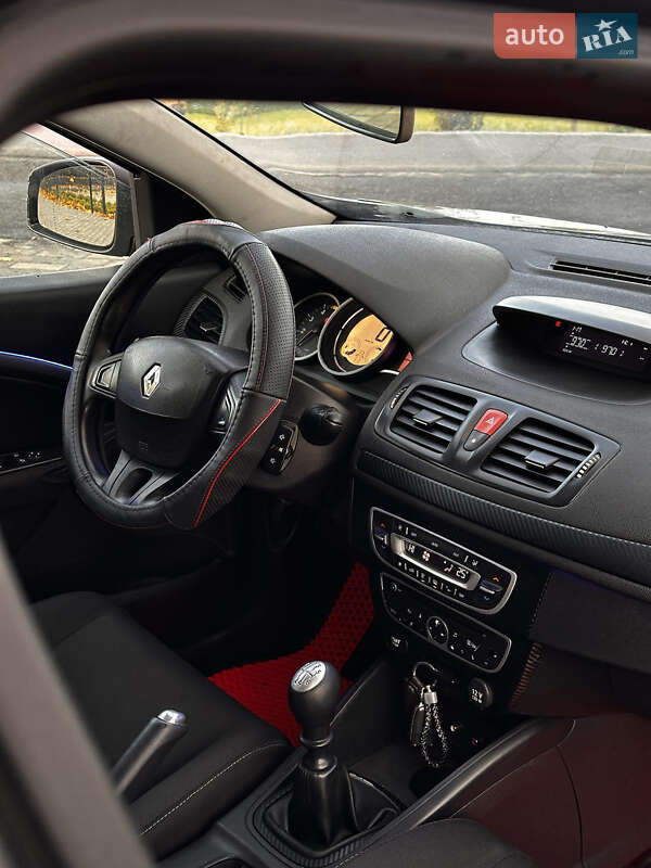 Универсал Renault Megane 2009 в Ровно фото 38 Универсал Renault Megane 2009 в Ровно