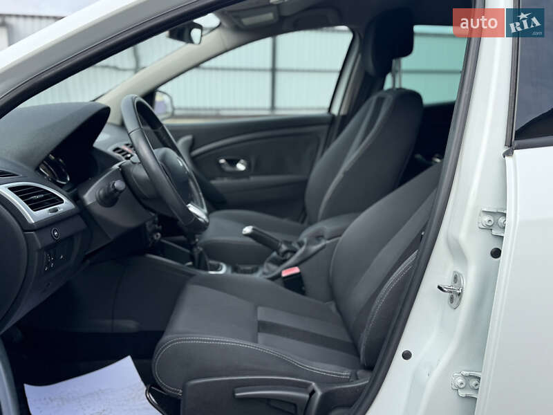 Хэтчбек Renault Megane 2009 в Луцке фото 21 Хэтчбек Renault Megane 2009 в Луцке