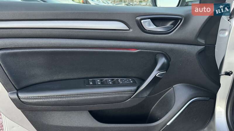 Универсал Renault Megane 2017 в Киеве фото 17 Универсал Renault Megane 2017 в Киеве