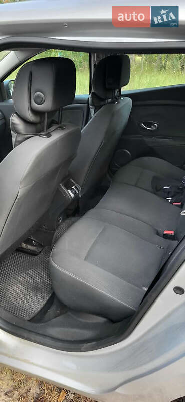 Хетчбек Renault Megane 2010 в Києві фото 8 Хетчбек Renault Megane 2010 в Києві