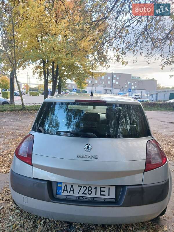 Хэтчбек Renault Megane 2002 в Киеве