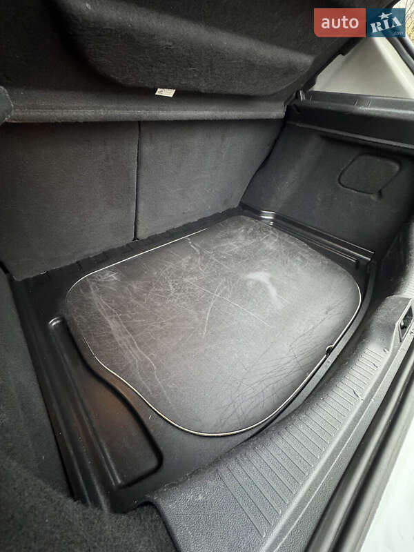 Хэтчбек Renault Megane 2014 в Сумах