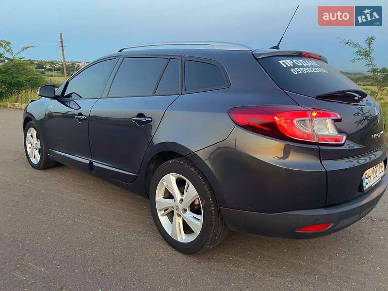 Универсал Renault Megane 2013 в Червонознаменке фото 61 Универсал Renault Megane 2013 в Червонознаменке