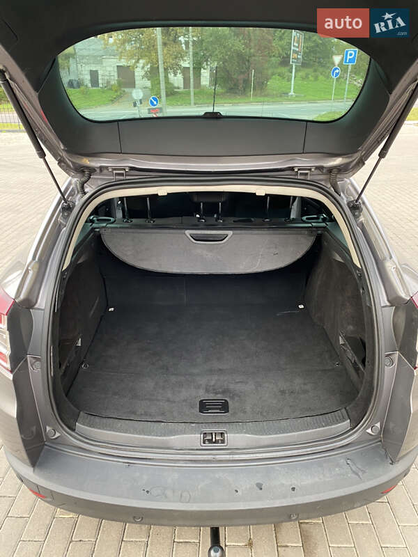 Универсал Renault Megane 2011 в Ровно фото 16 Универсал Renault Megane 2011 в Ровно