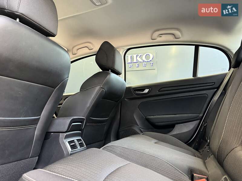 Седан Renault Megane 2018 в Києві