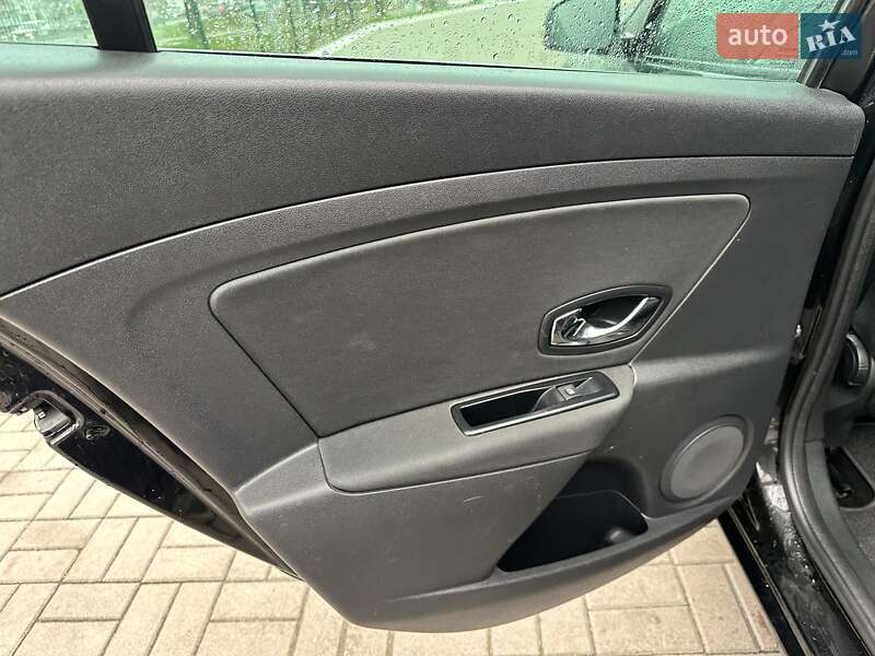 Универсал Renault Megane 2015 в Киеве