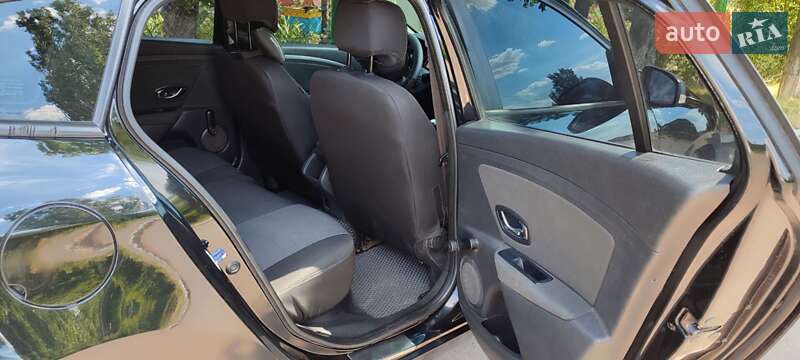 Универсал Renault Megane 2014 в Первомайске фото 15 Универсал Renault Megane 2014 в Первомайске