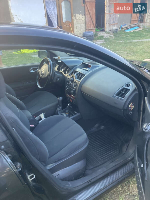 Хэтчбек Renault Megane 2004 в Кельменцах фото 8 Хэтчбек Renault Megane 2004 в Кельменцах
