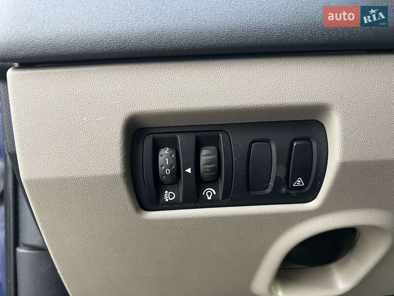 Универсал Renault Megane 2005 в Луцке фото 63 Универсал Renault Megane 2005 в Луцке