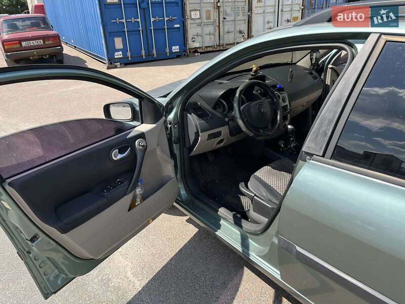 Универсал Renault Megane 2003 в Киеве фото 7 Универсал Renault Megane 2003 в Киеве