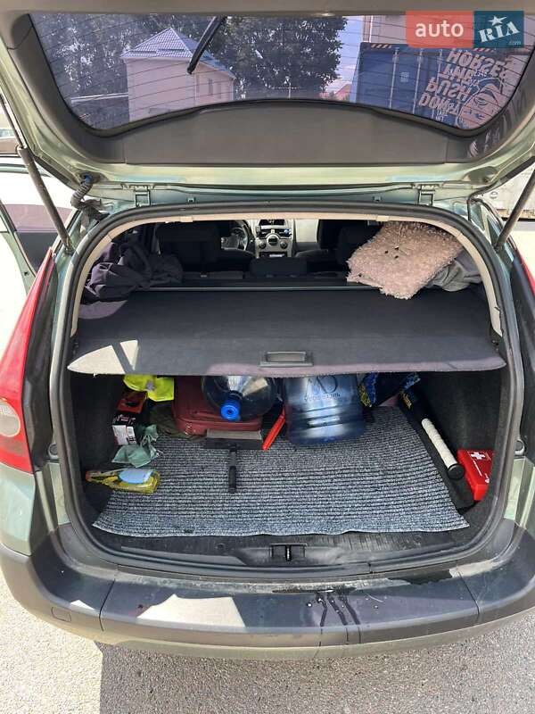 Универсал Renault Megane 2003 в Киеве фото 10 Универсал Renault Megane 2003 в Киеве