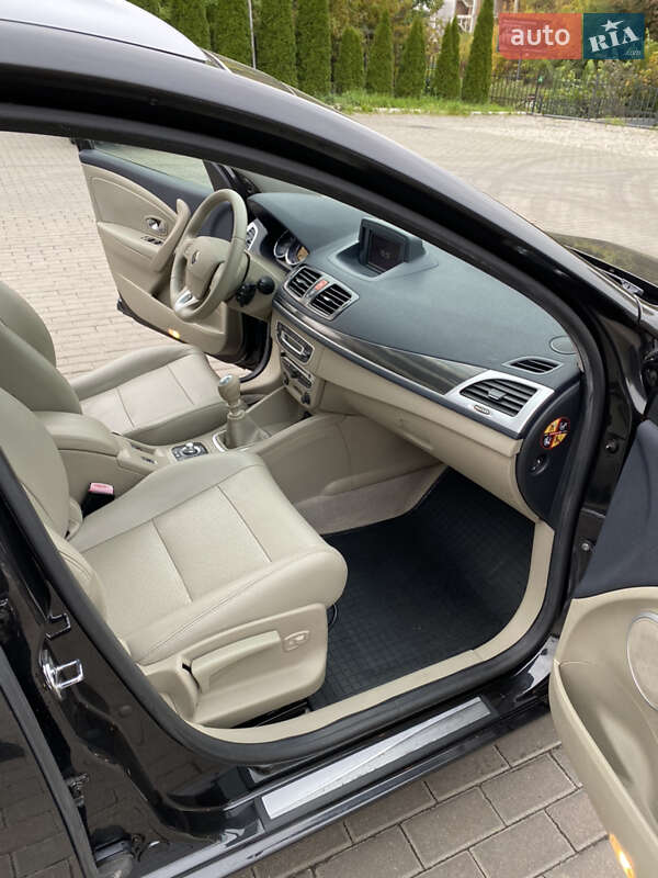 Універсал Renault Megane 2010 в Рівному фото 21 Універсал Renault Megane 2010 в Рівному