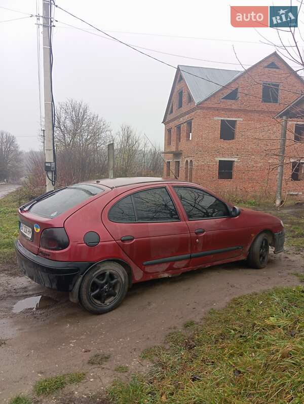 Хэтчбек Renault Megane 1996 в Каменец-Подольском