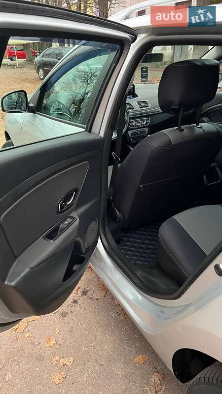 Универсал Renault Megane 2014 в Кролевце