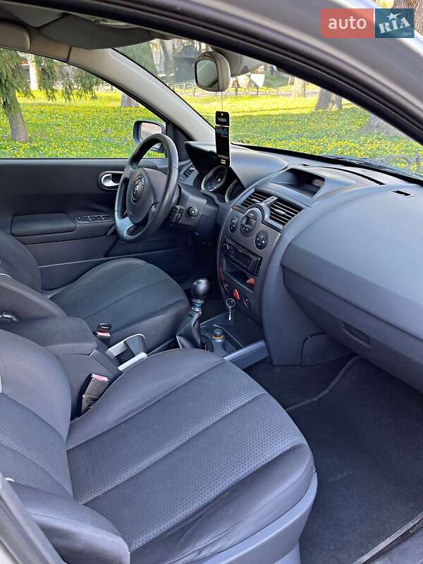 Универсал Renault Megane 2005 в Новомосковске фото 5 Универсал Renault Megane 2005 в Новомосковске
