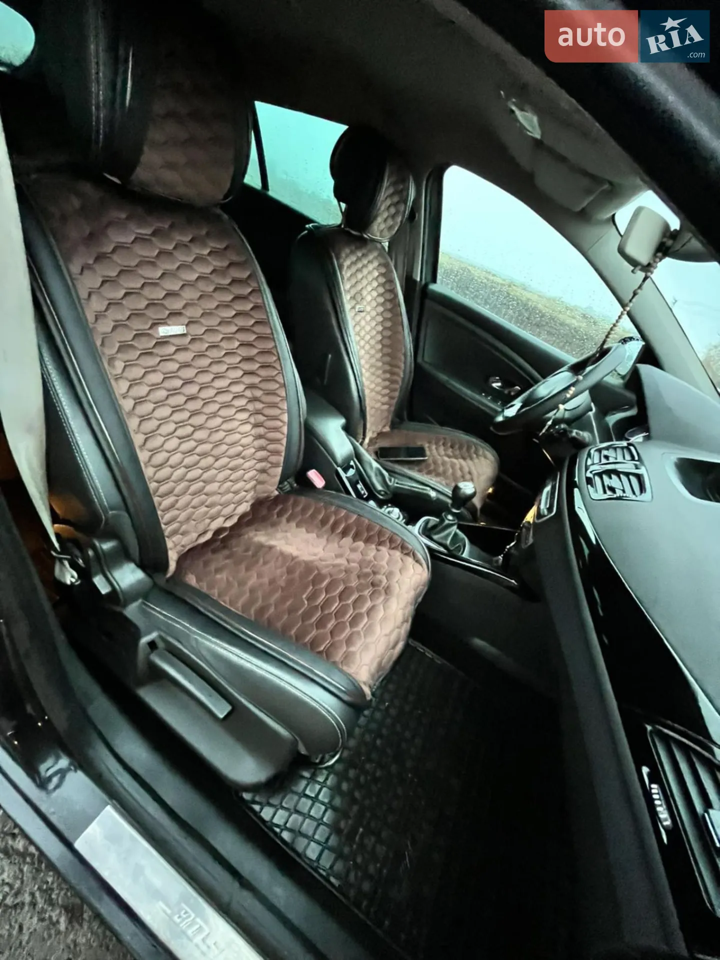 2012 Renault Megane - мініатюра 24