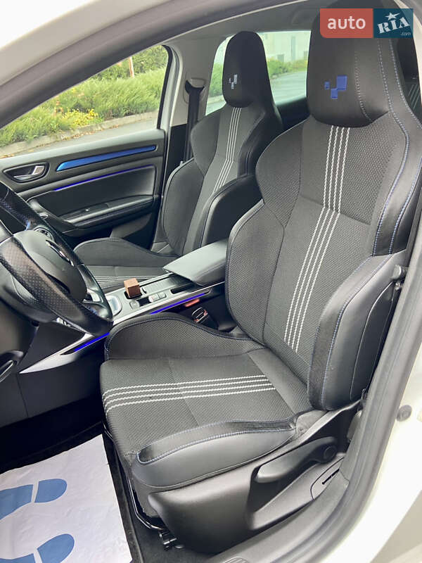Хэтчбек Renault Megane 2017 в Умани
