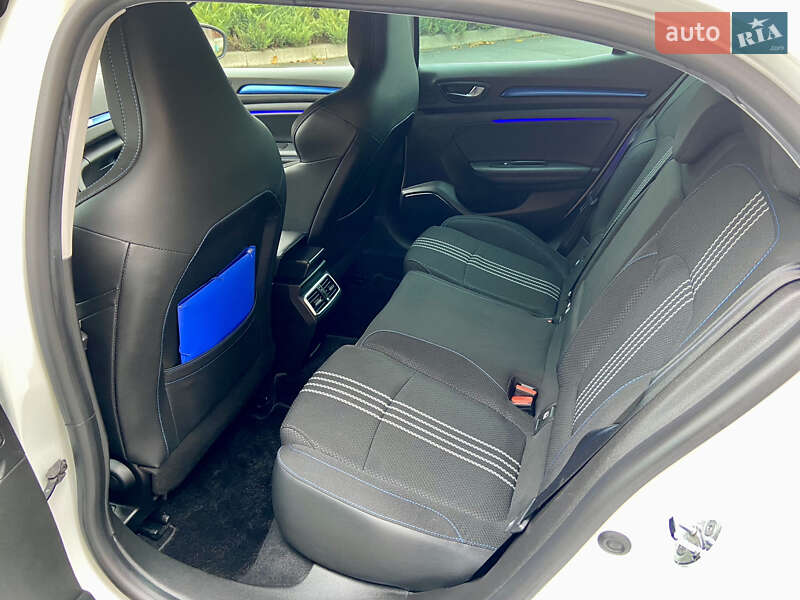 Хэтчбек Renault Megane 2017 в Умани