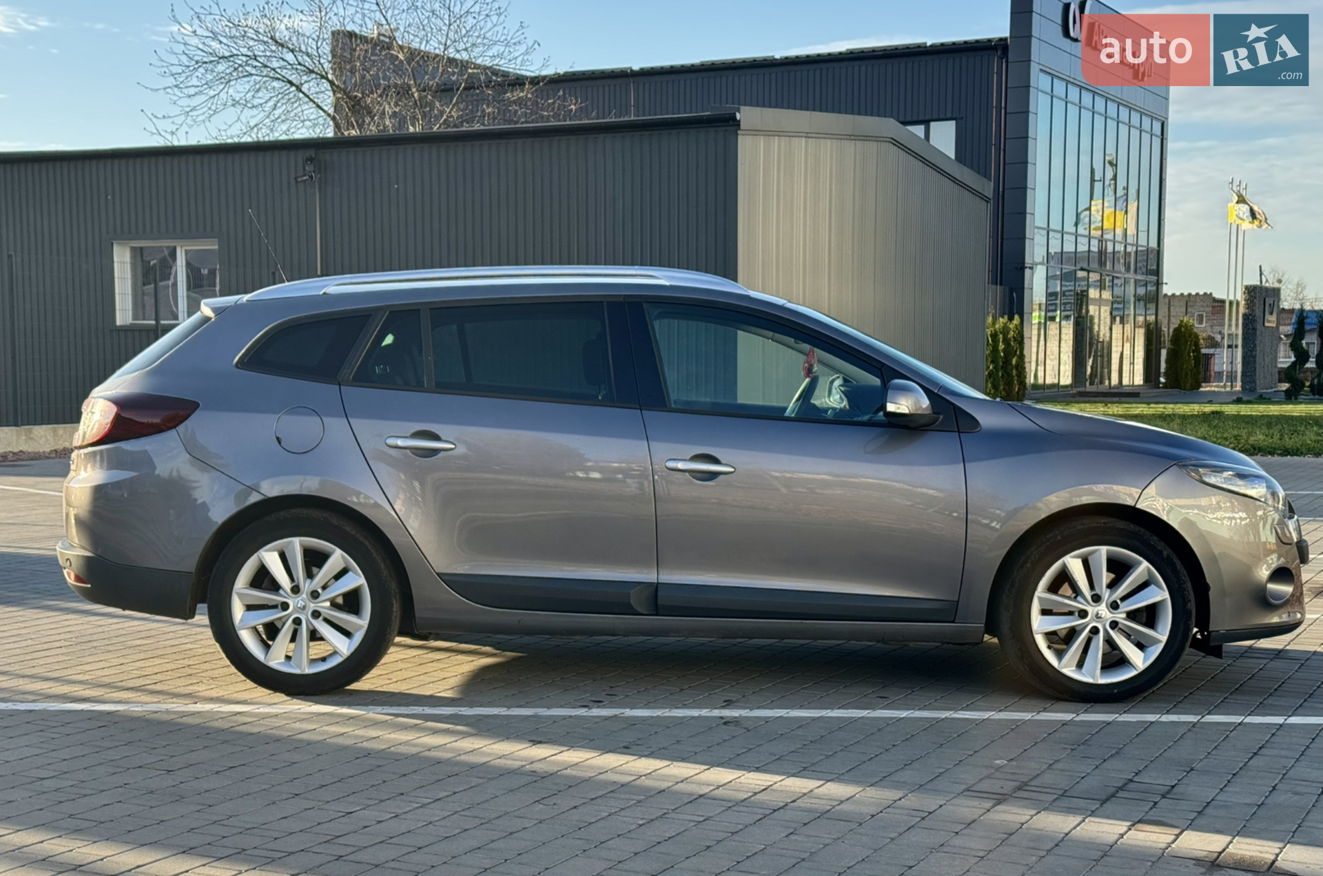 2010 Renault Megane - мініатюра 2