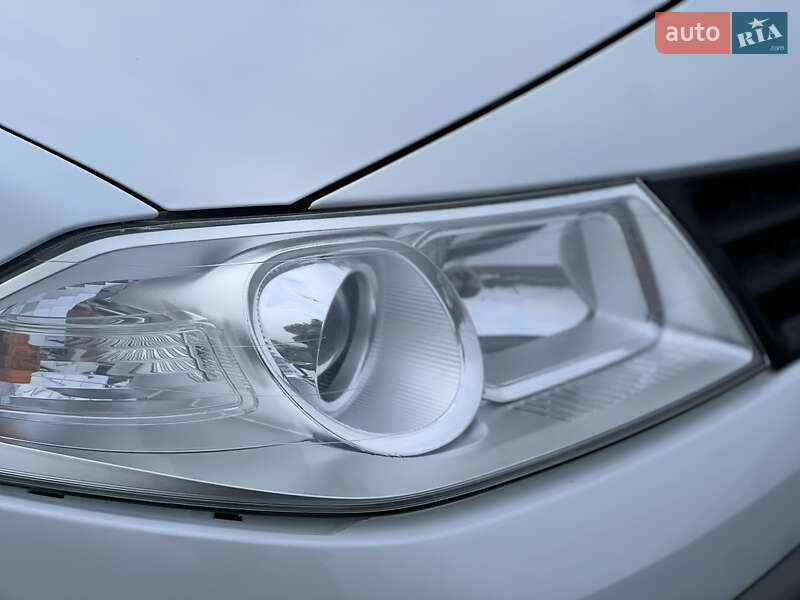 Універсал Renault Megane 2006 в Старокостянтинові фото 15 Універсал Renault Megane 2006 в Старокостянтинові