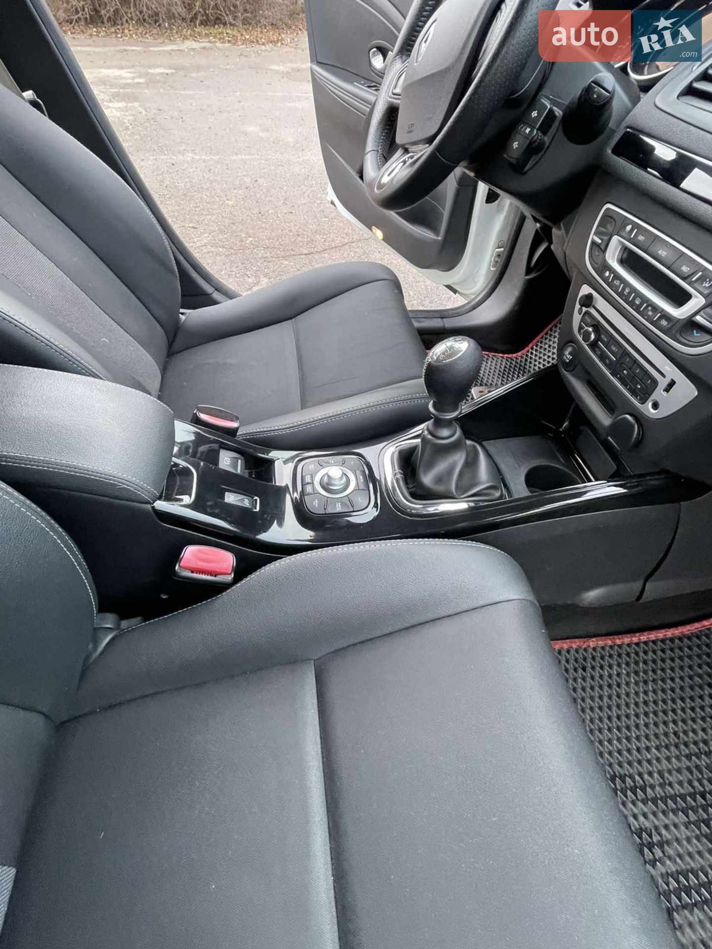 2013 Renault Megane - мініатюра 29
