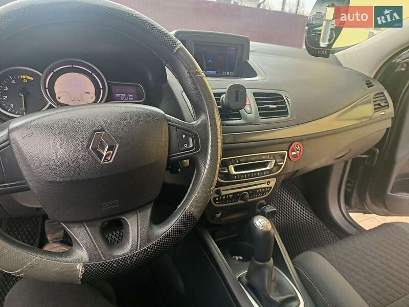 Универсал Renault Megane 2010 в Первомайске фото 5 Универсал Renault Megane 2010 в Первомайске