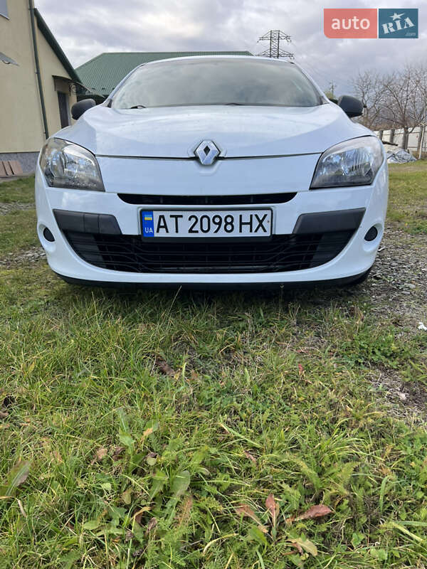 Renault Megane 2011 Renault Megane 2011