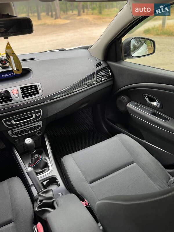 Универсал Renault Megane 2011 в Кропивницком фото 9 Универсал Renault Megane 2011 в Кропивницком
