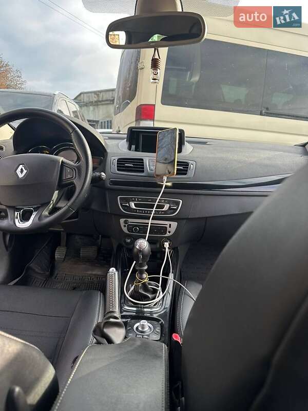 Универсал Renault Megane 2014 в Львове фото 22 Универсал Renault Megane 2014 в Львове