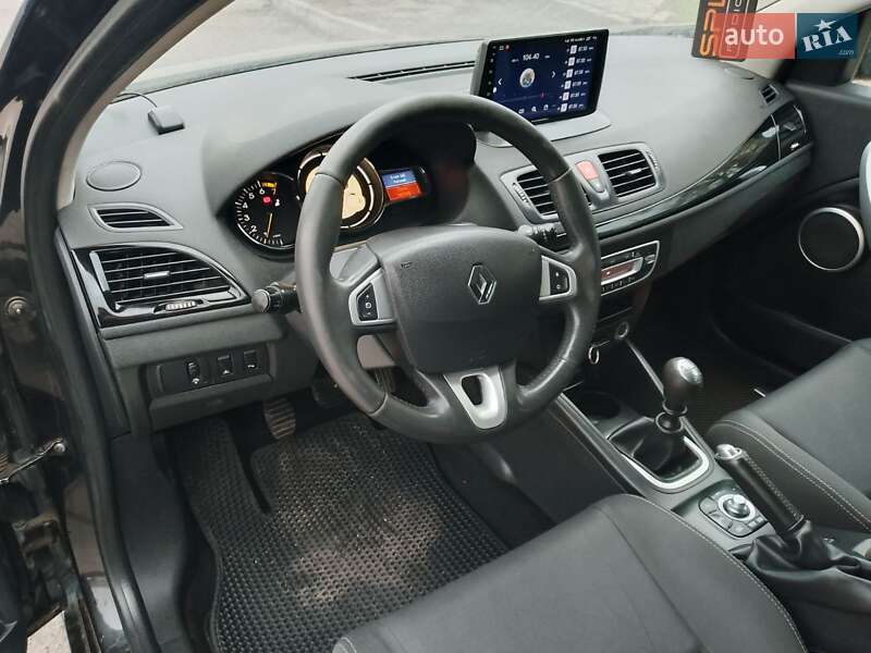 Универсал Renault Megane 2011 в Каменском фото 12 Универсал Renault Megane 2011 в Каменском